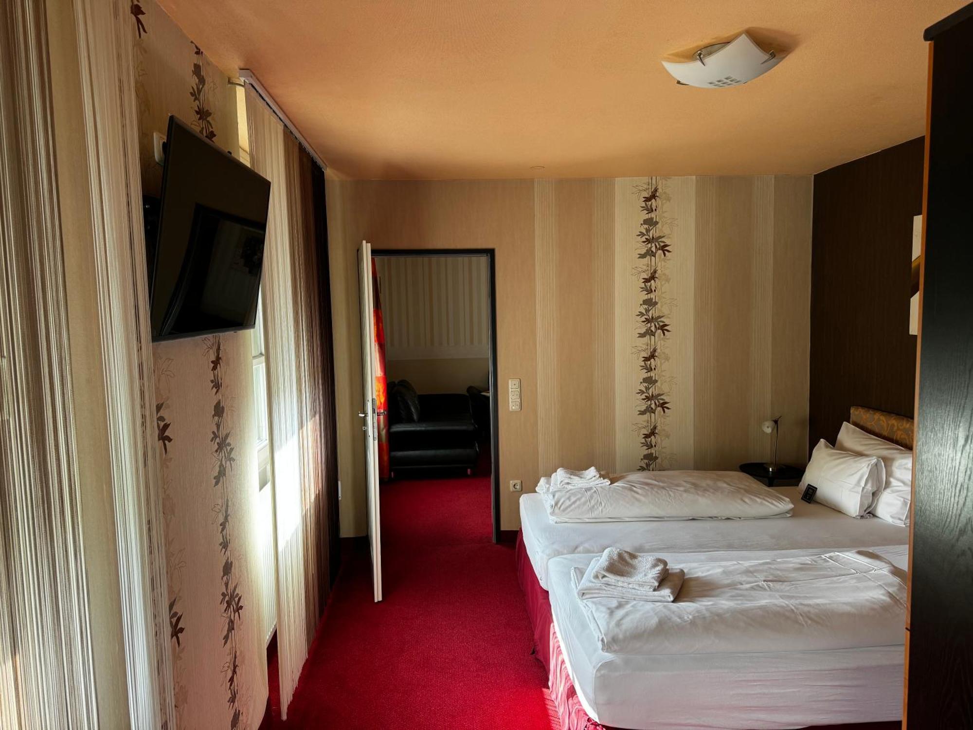Arthotel Ana Aura Aystetten Exterior foto