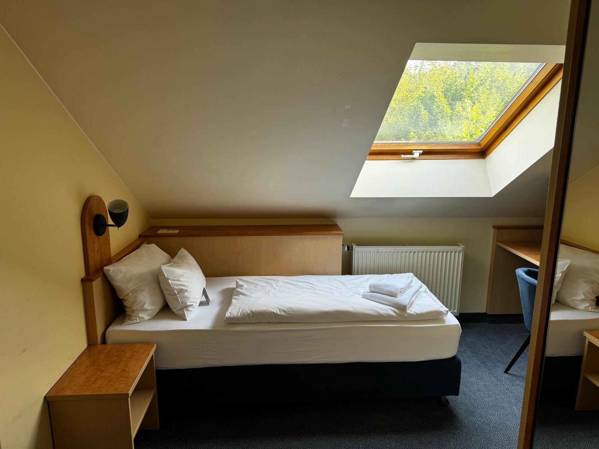 Arthotel Ana Aura Aystetten Exterior foto