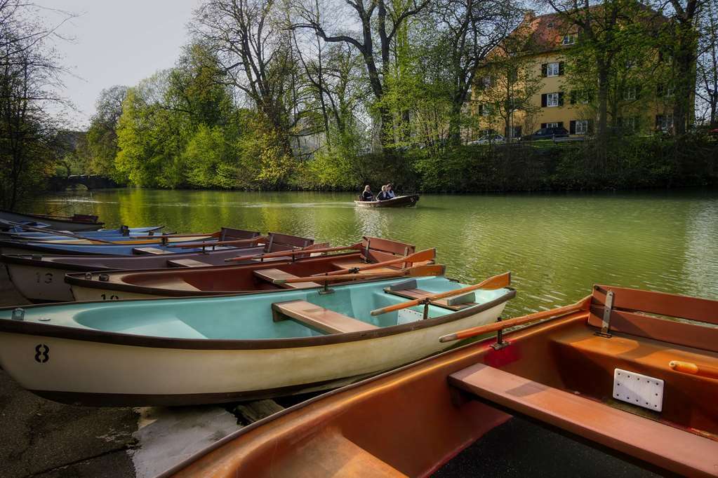 Arthotel Ana Aura Aystetten Amenidades foto